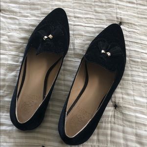 Vince Camuto black suede flats